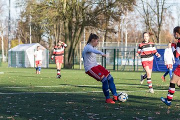 Bild 34 - wCJ Hamburger SV - Altona 93 : Ergebnis: 8:1